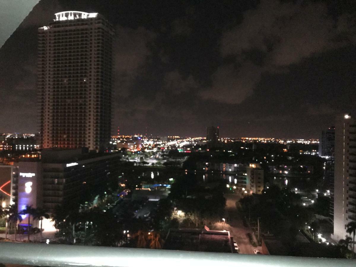 The Thides Apartamento Hollywood Exterior foto